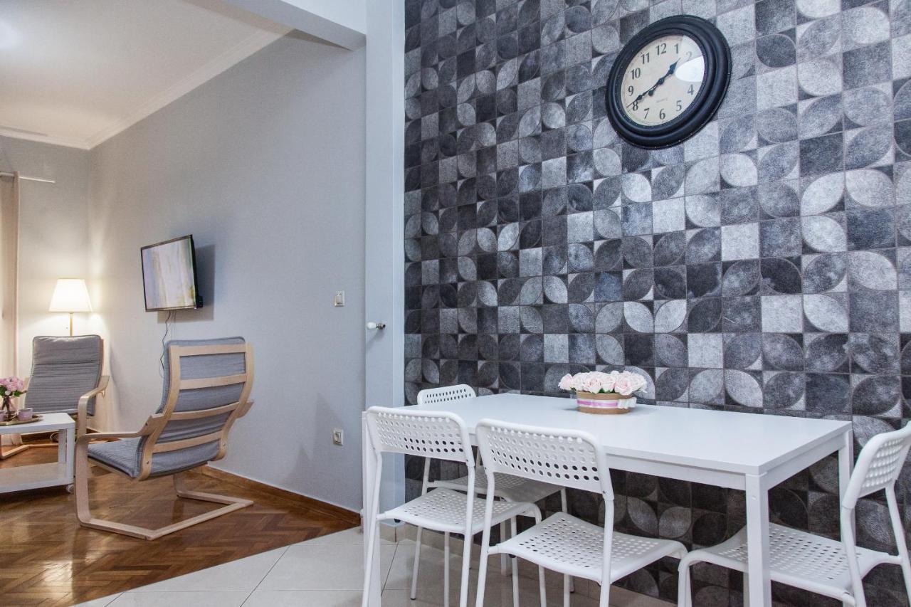 Апартаменты Beautiful New Decorated Apt In Афины Экстерьер фото