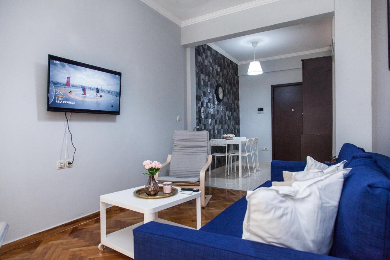 Апартаменты Beautiful New Decorated Apt In Афины Экстерьер фото