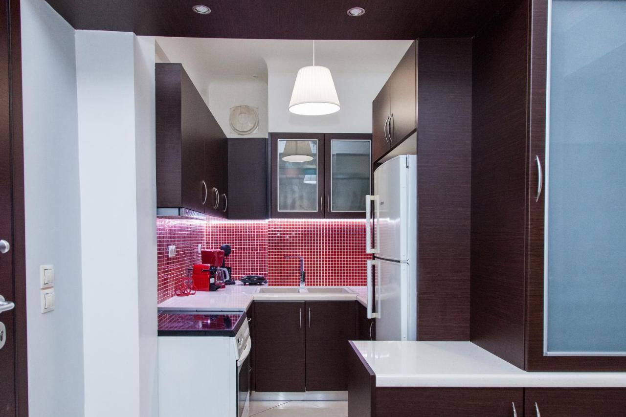 Апартаменты Beautiful New Decorated Apt In Афины Экстерьер фото